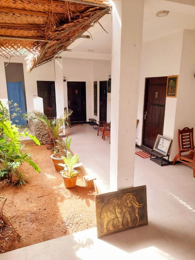 Heritage Rangiri Villa Дамбула Екстериор снимка