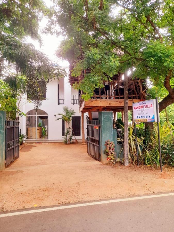Heritage Rangiri Villa Дамбула Екстериор снимка