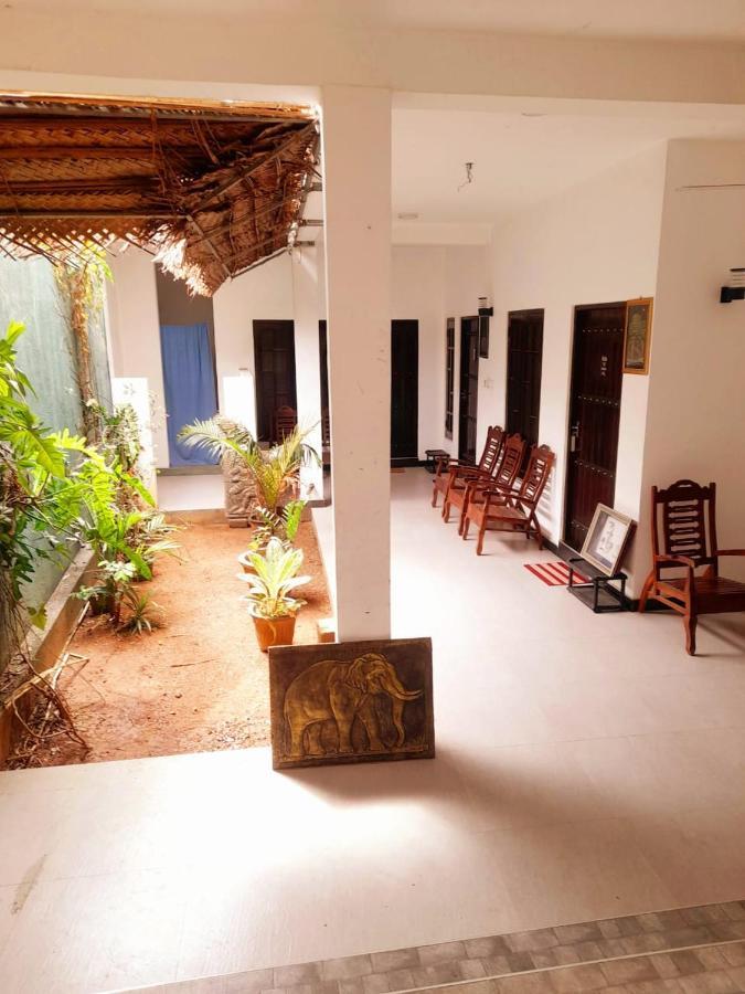 Heritage Rangiri Villa Дамбула Екстериор снимка